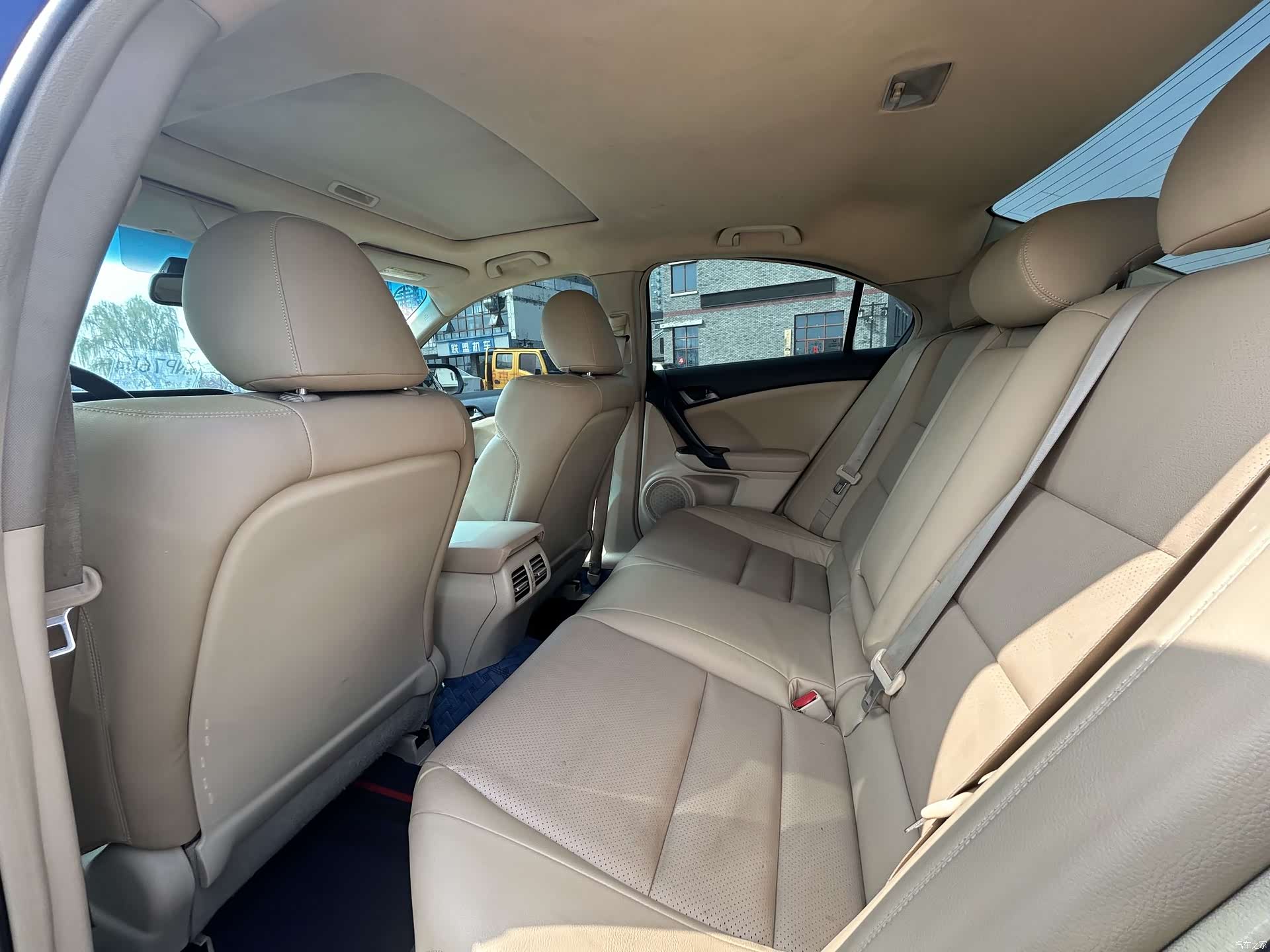 Honda Spirior, 2010 6