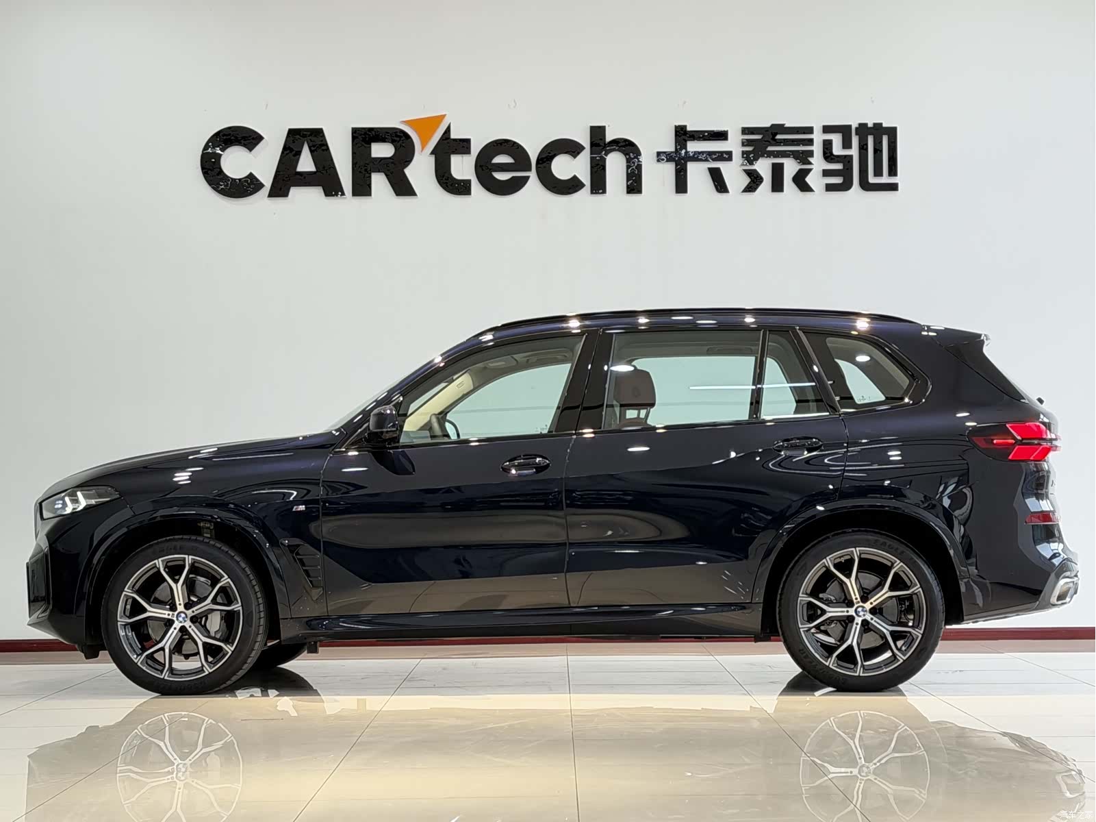 BMW X5, 2025 все фото