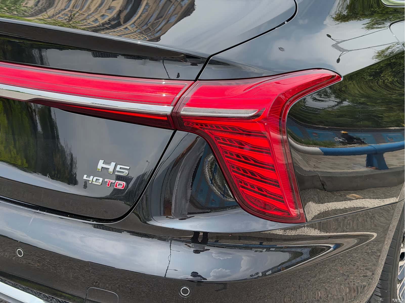 Hongqi H5, 2023 23