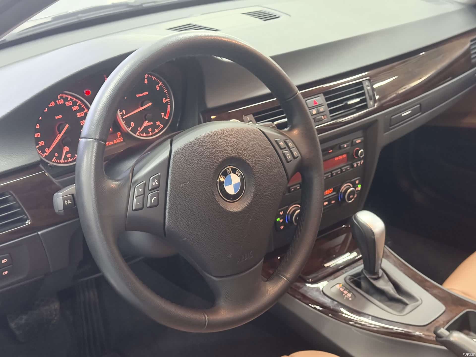 BMW 3 Series, 2011 8