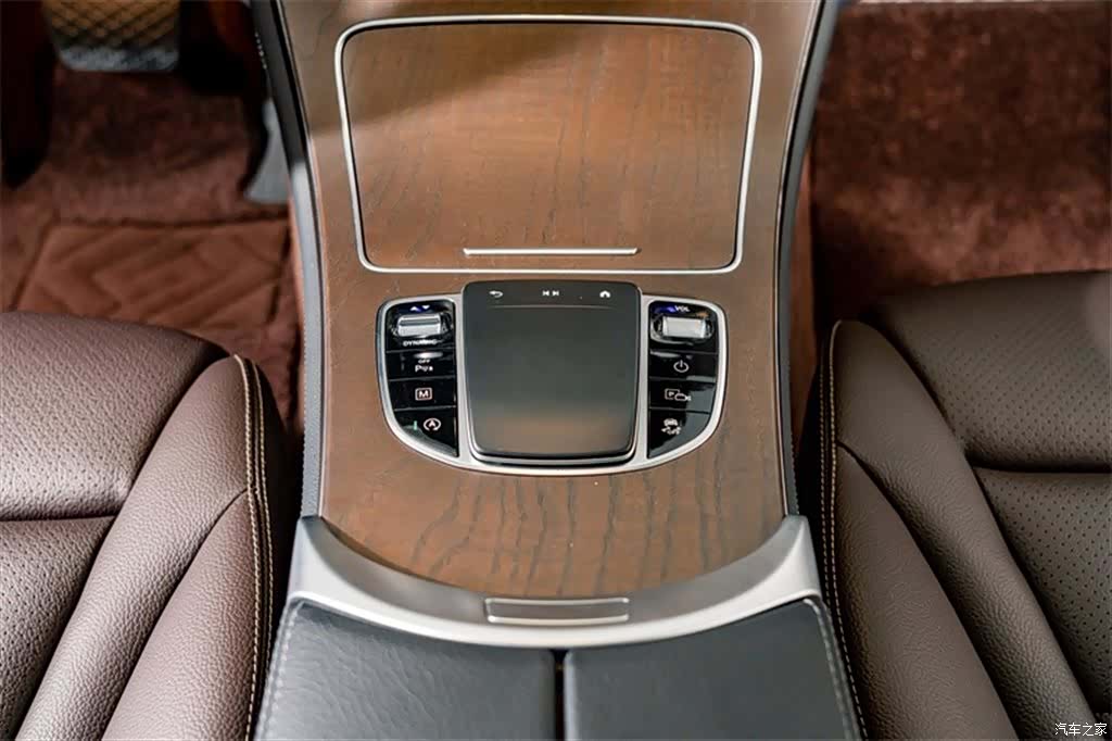 Mercedes-Benz GLC, 2022 13