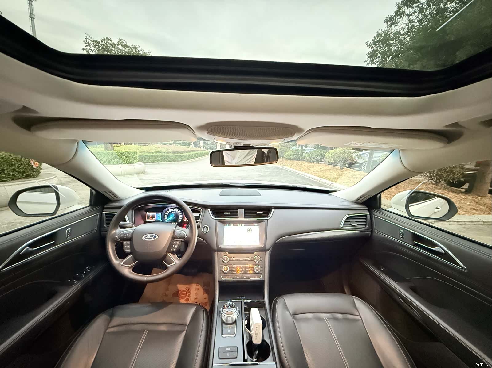 Ford Taurus, 2018 9