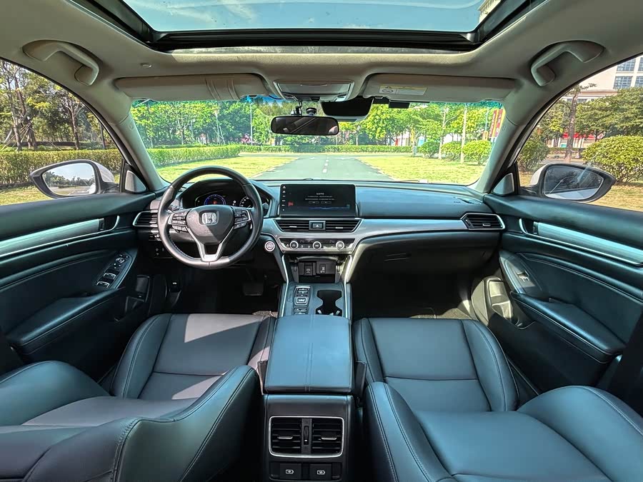 Honda Accord 2022, фото 5