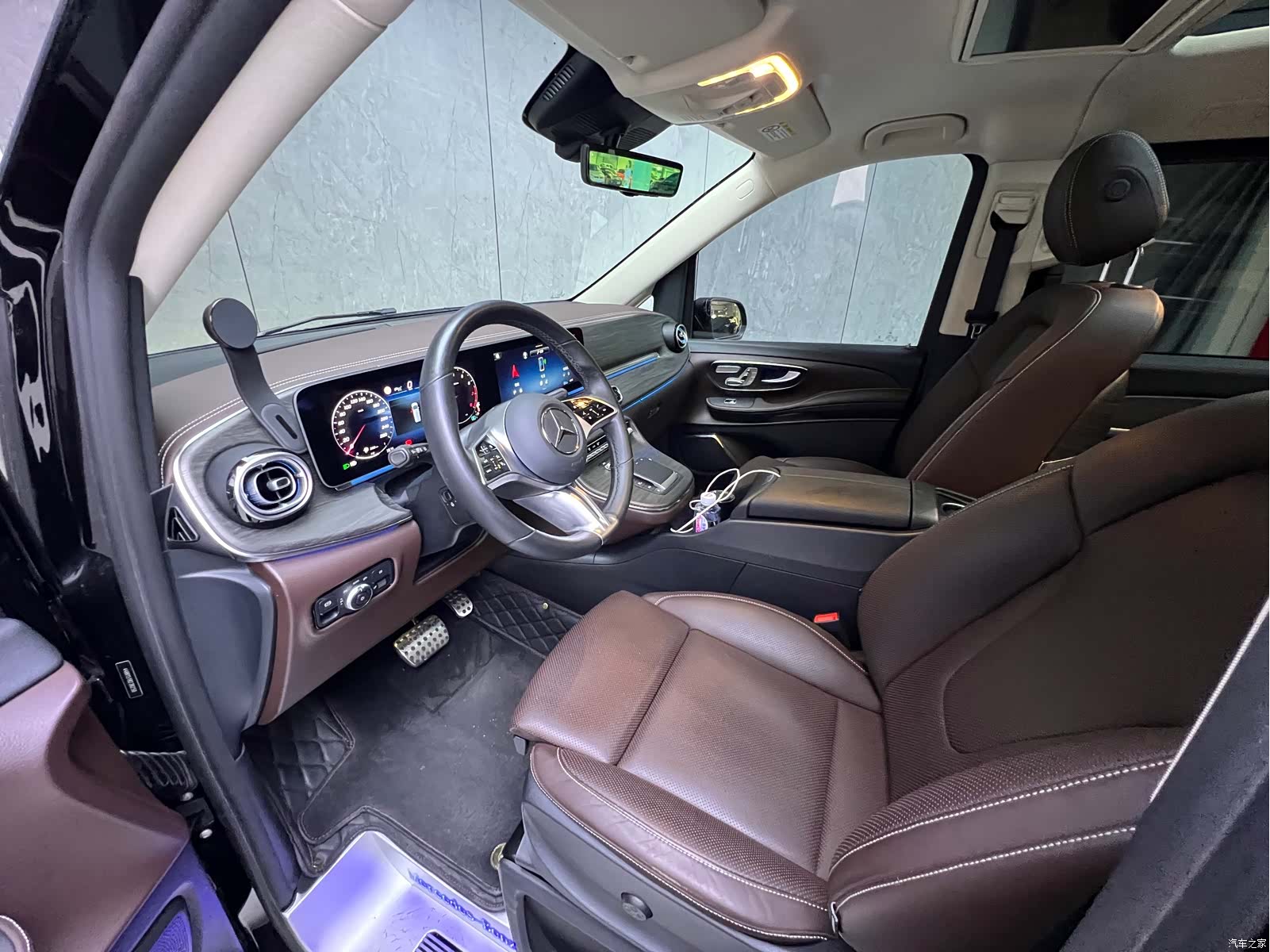 Mercedes-Benz V-Class, 2025 7