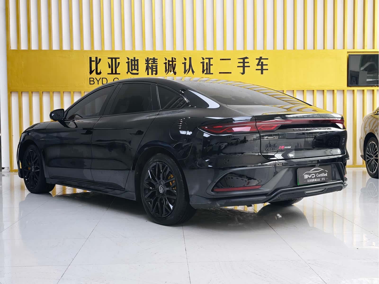 BYD Han, 2023 9