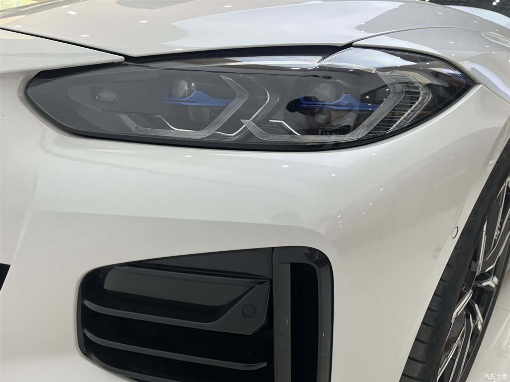 BMW 4 Series, 2022 все фото