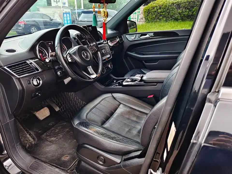 Mercedes-Benz GLS Mercedes-Benz GLS