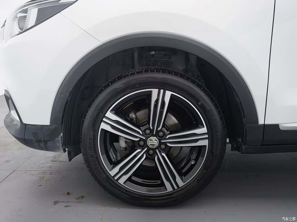 MG ZS, 2019 17