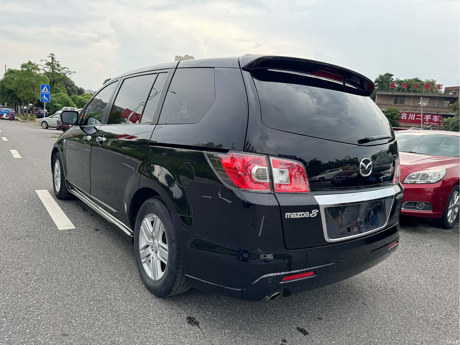 Mazda 8, 2012 все фото