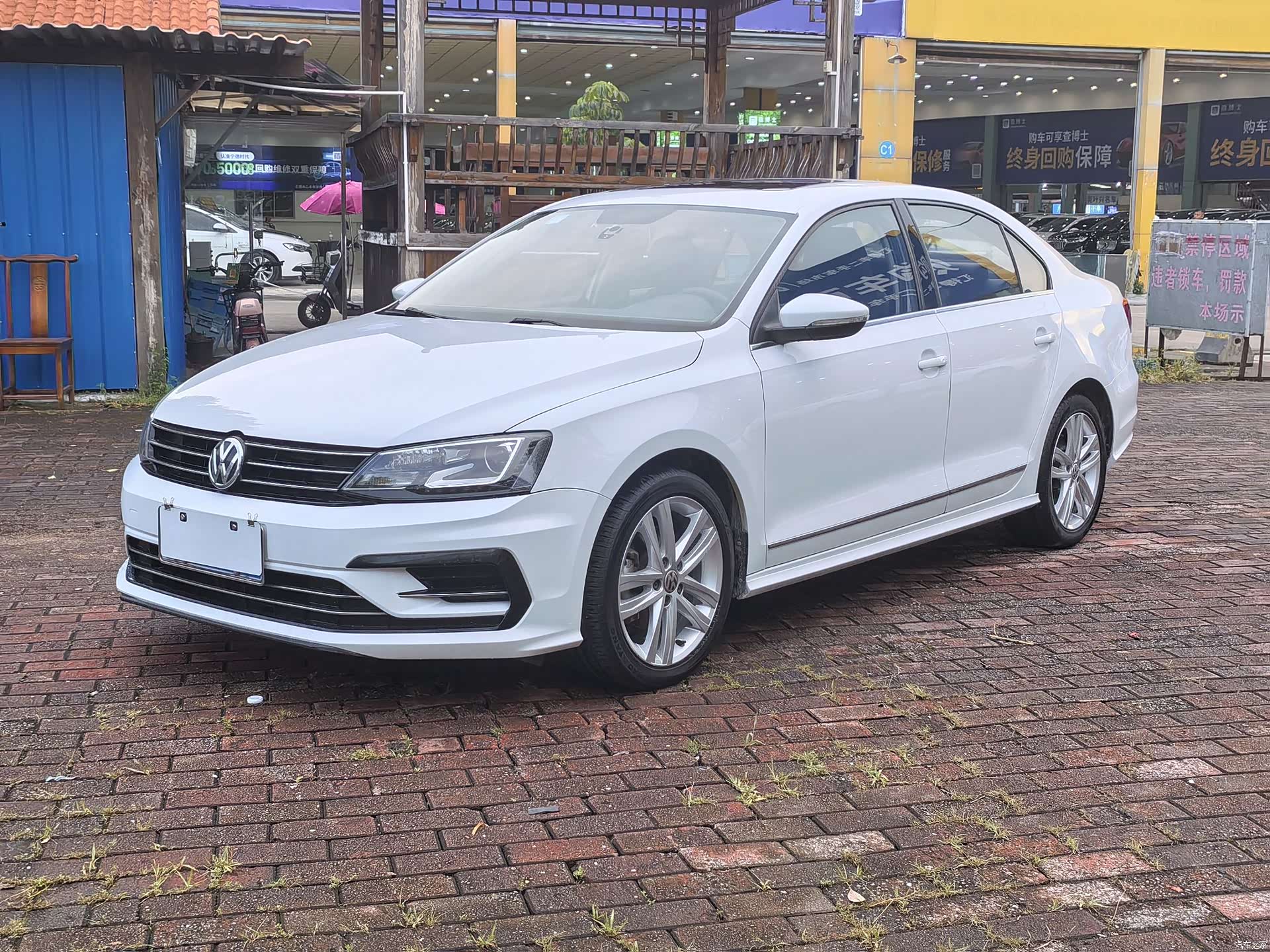 Volkswagen Sagitar, 2018 1