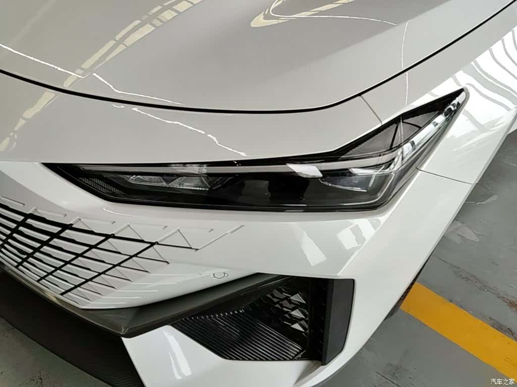 Changan UNI-V, 2025 24