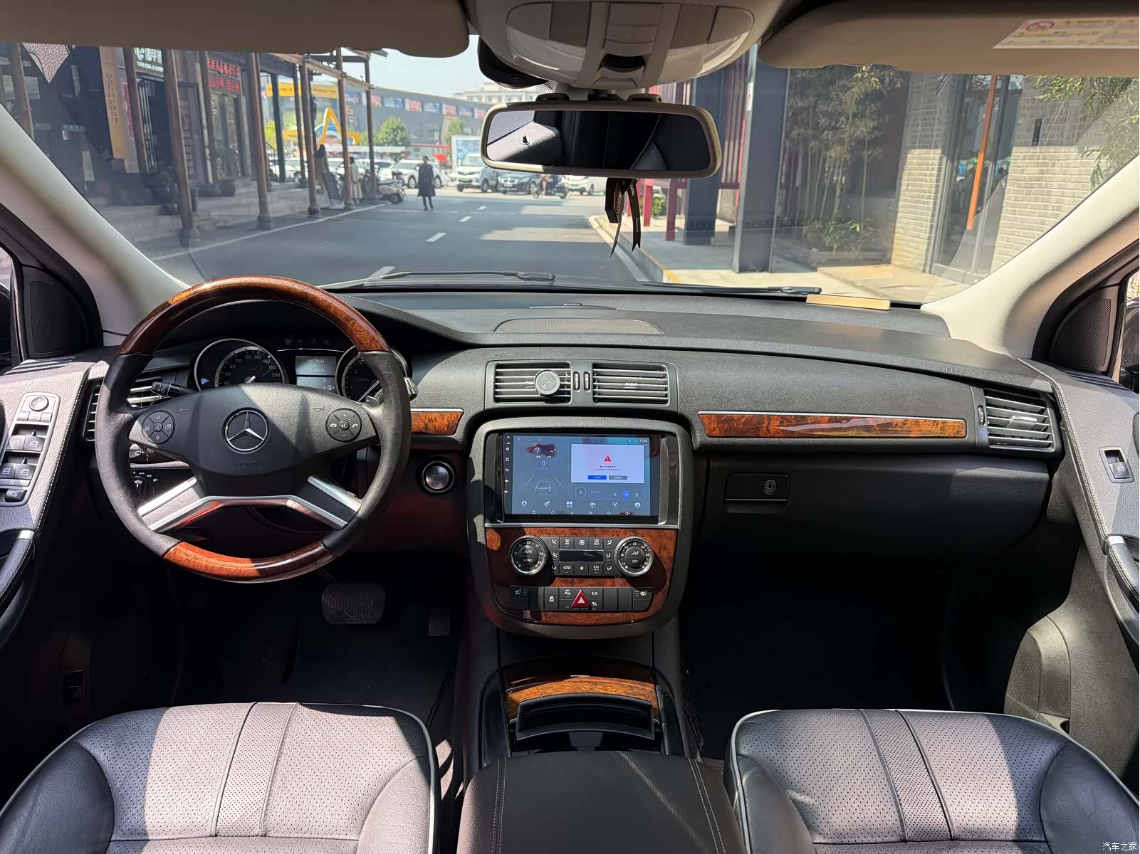 Mercedes-Benz R-Class, 2012 все фото