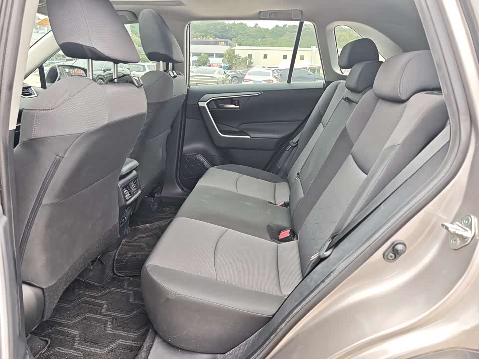 Toyota RAV4 Rongfang