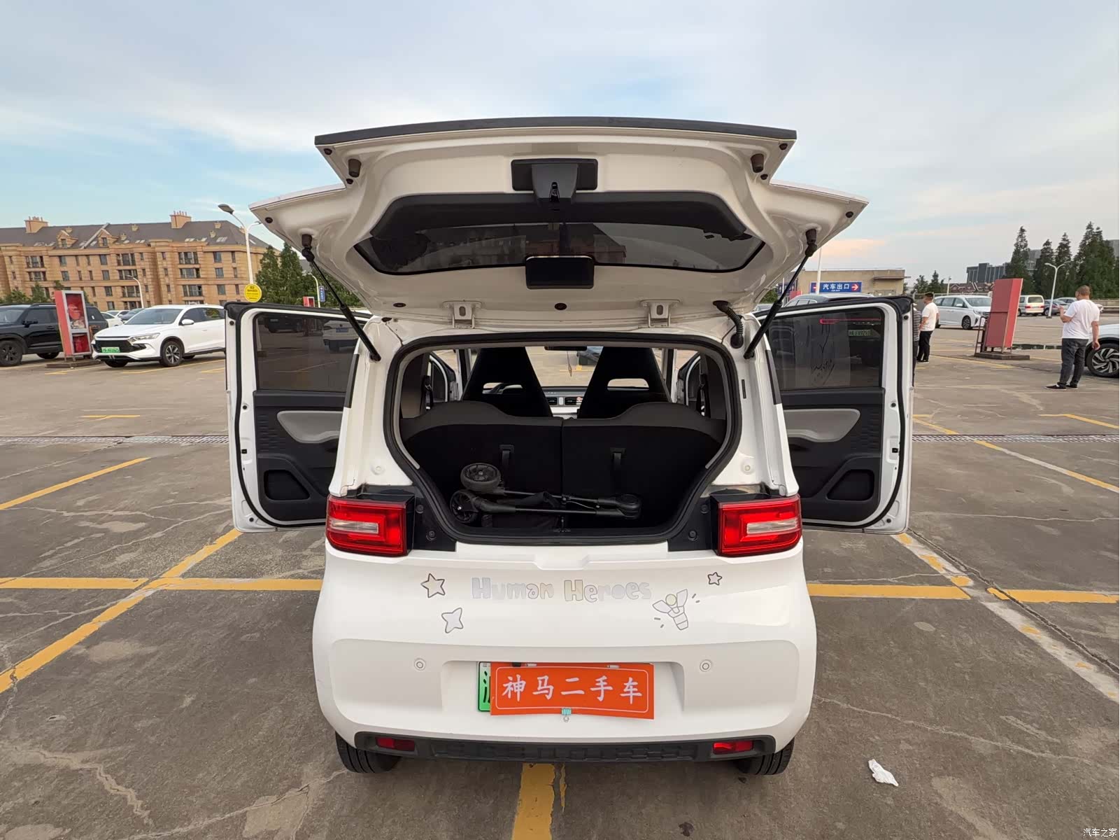 Wuling MINIEV, 2020 13