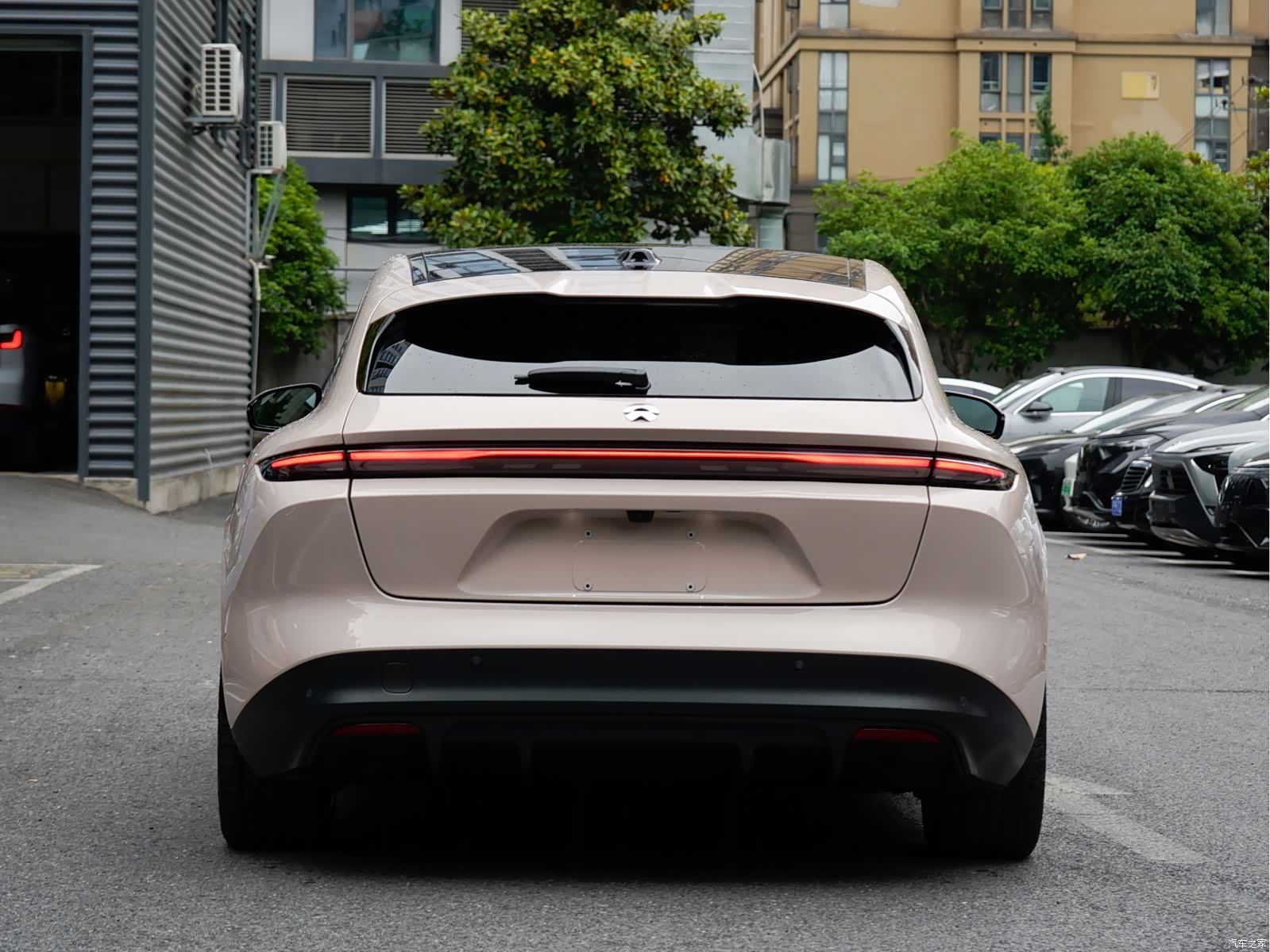 NIO ET5, 2024 все фото