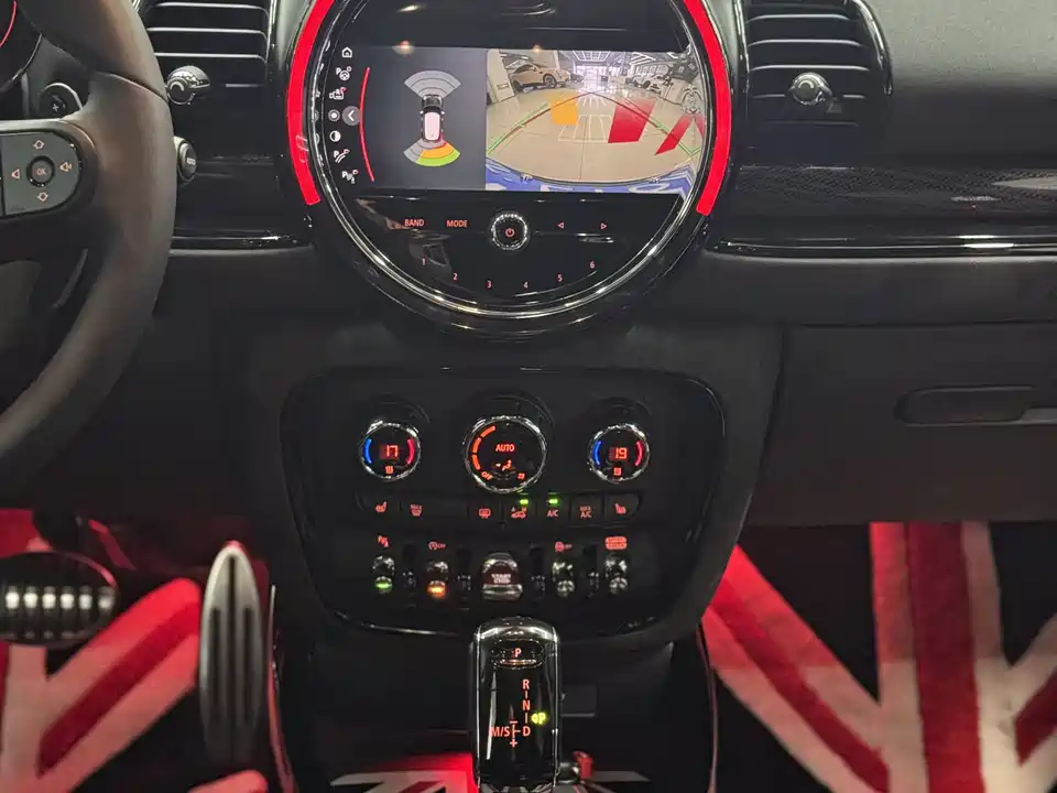 MINI JCW CLUBMAN