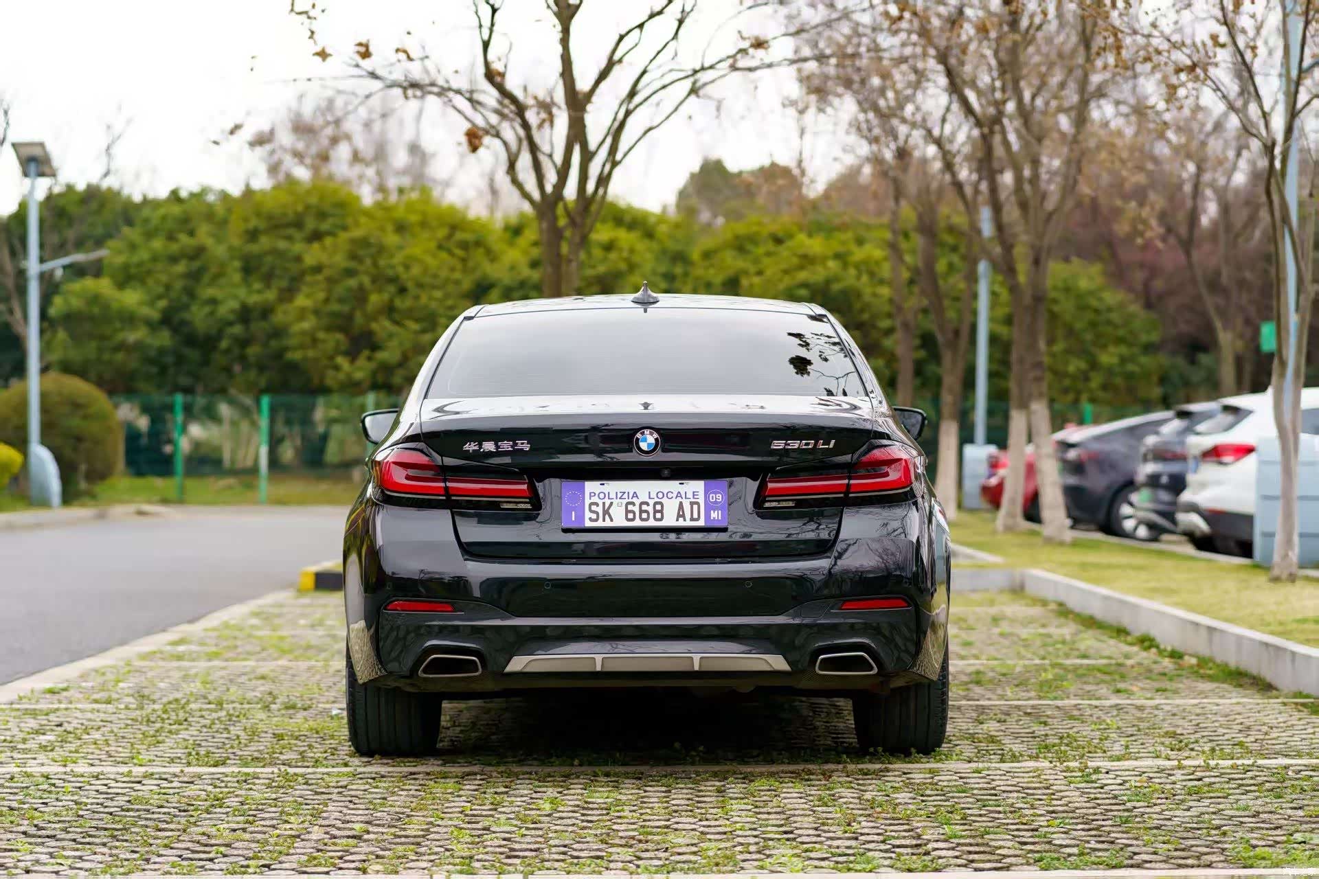 BMW 5 Series, 2021 все фото
