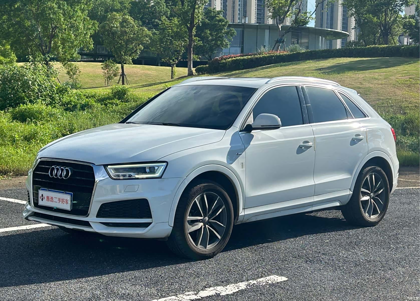 Audi Q3, 2019 1
