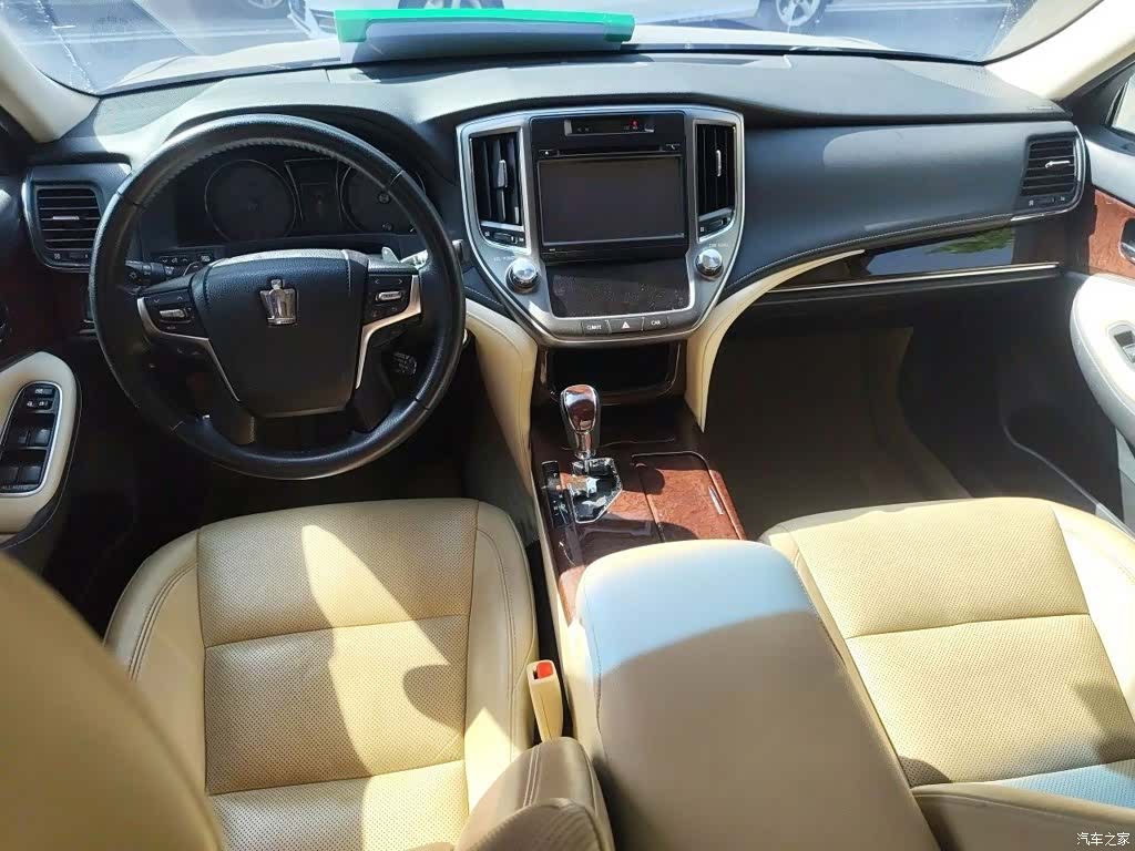 Toyota Crown, 2018 13