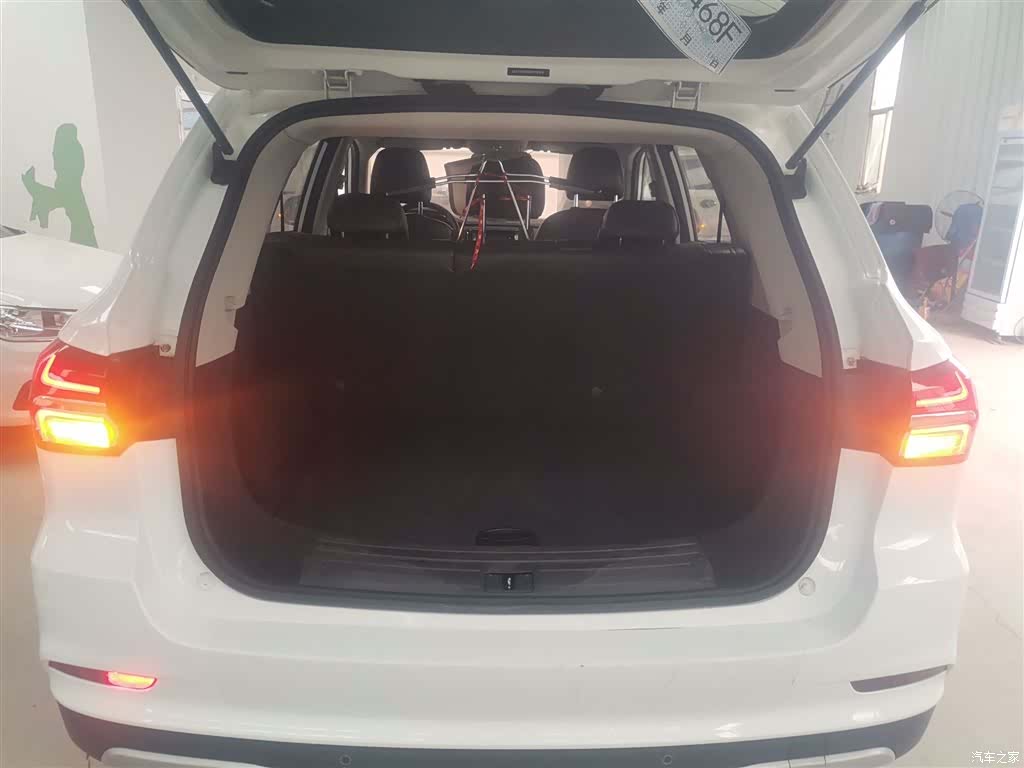 Roewe RX5, 2017 15
