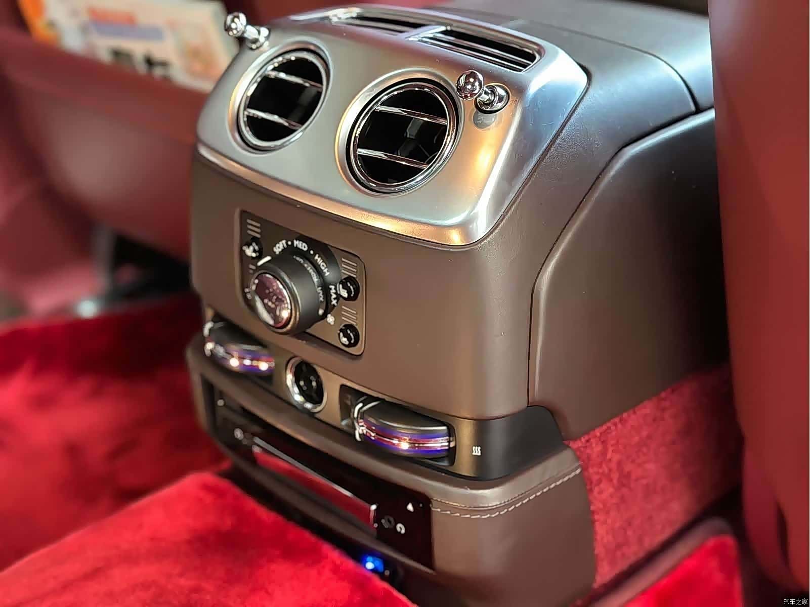 Rolls-Royce Ghost, 2019 12