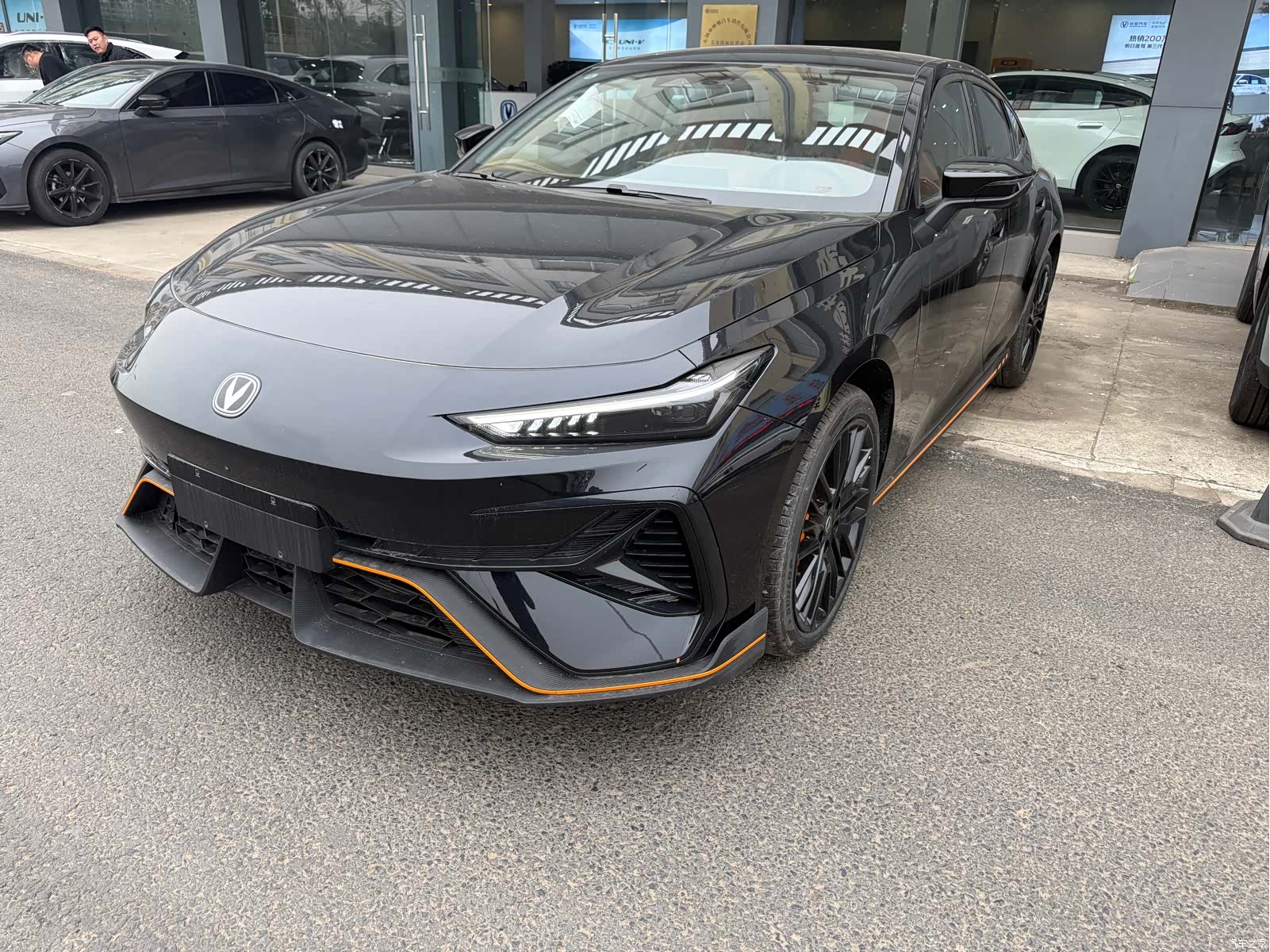 Changan UNI-V, 2025 1