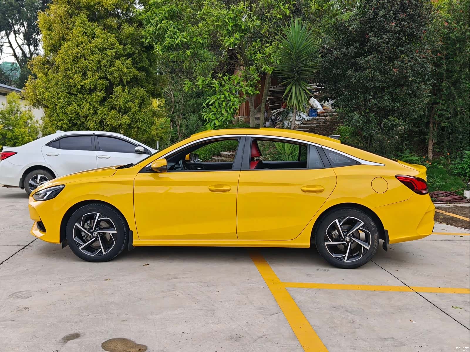 MG MG5, 2021 9