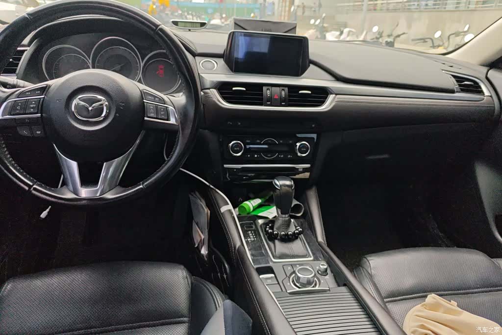 Mazda Atenza, 2017 12