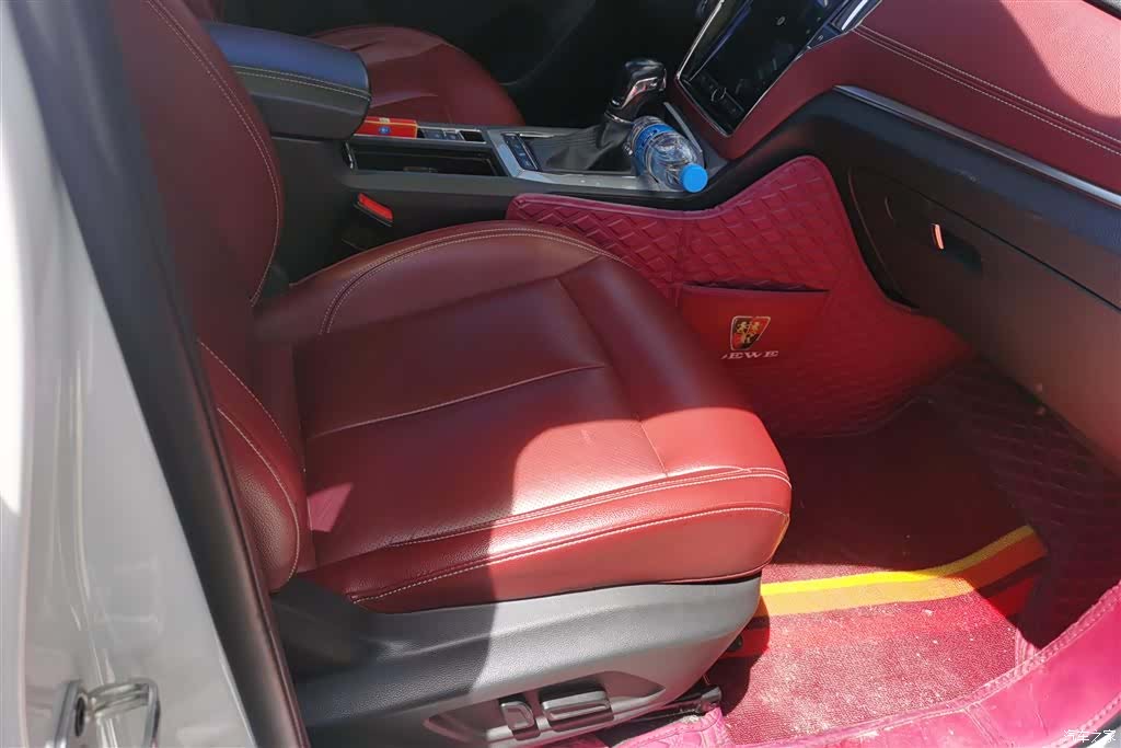 Roewe RX5, 2016 8