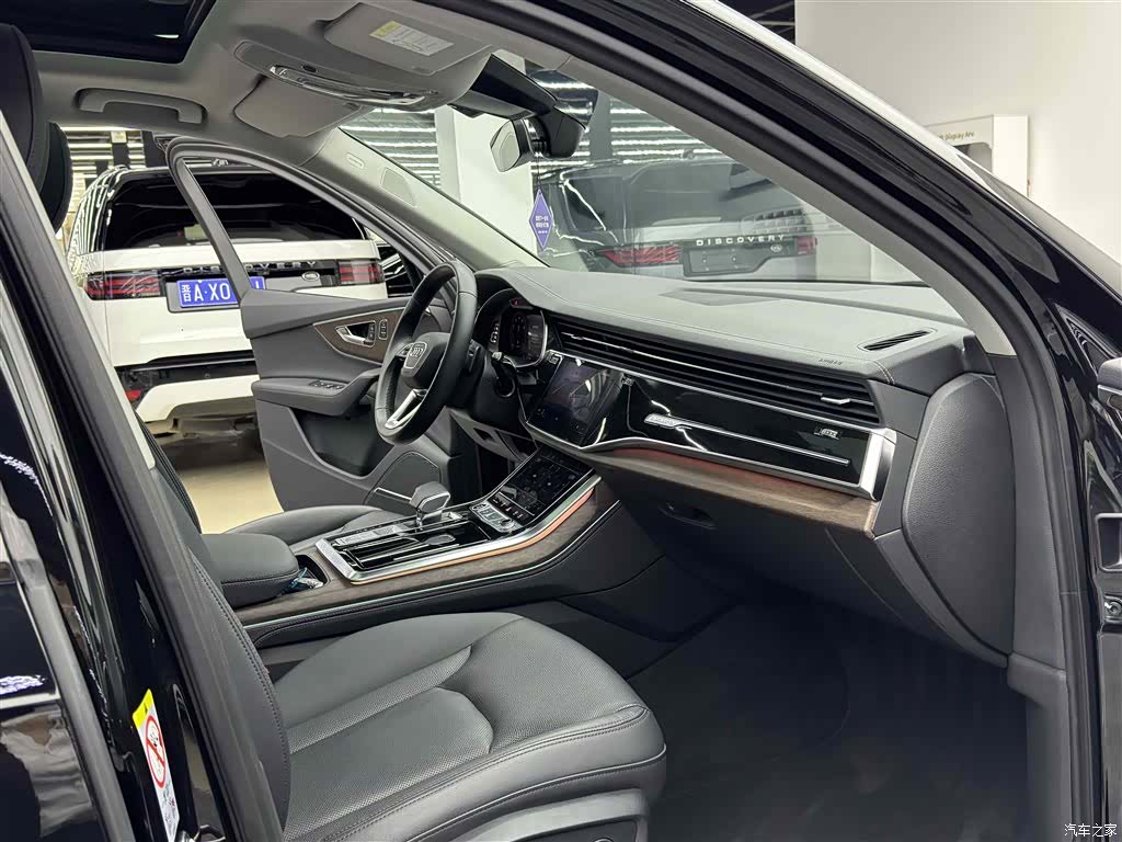 Audi Q7, 2023 8