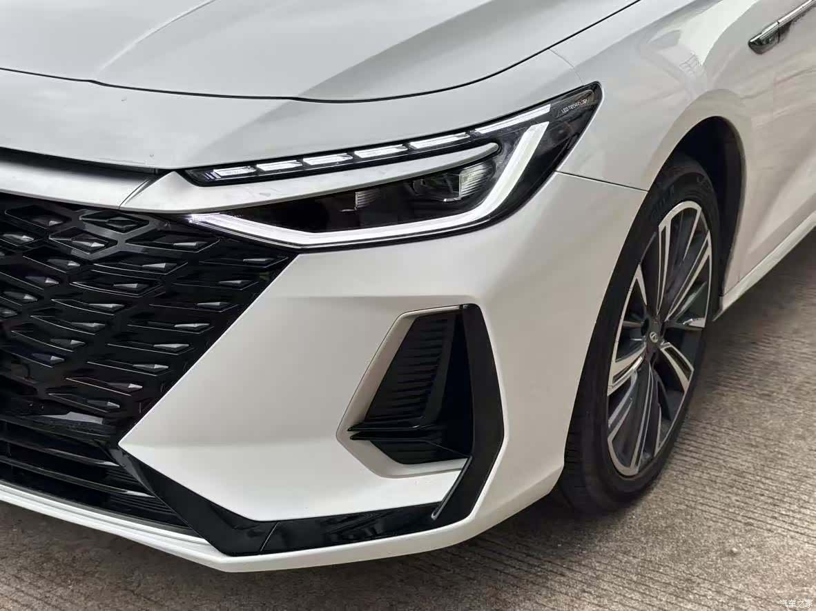Chery Arrizo 8, 2024 4