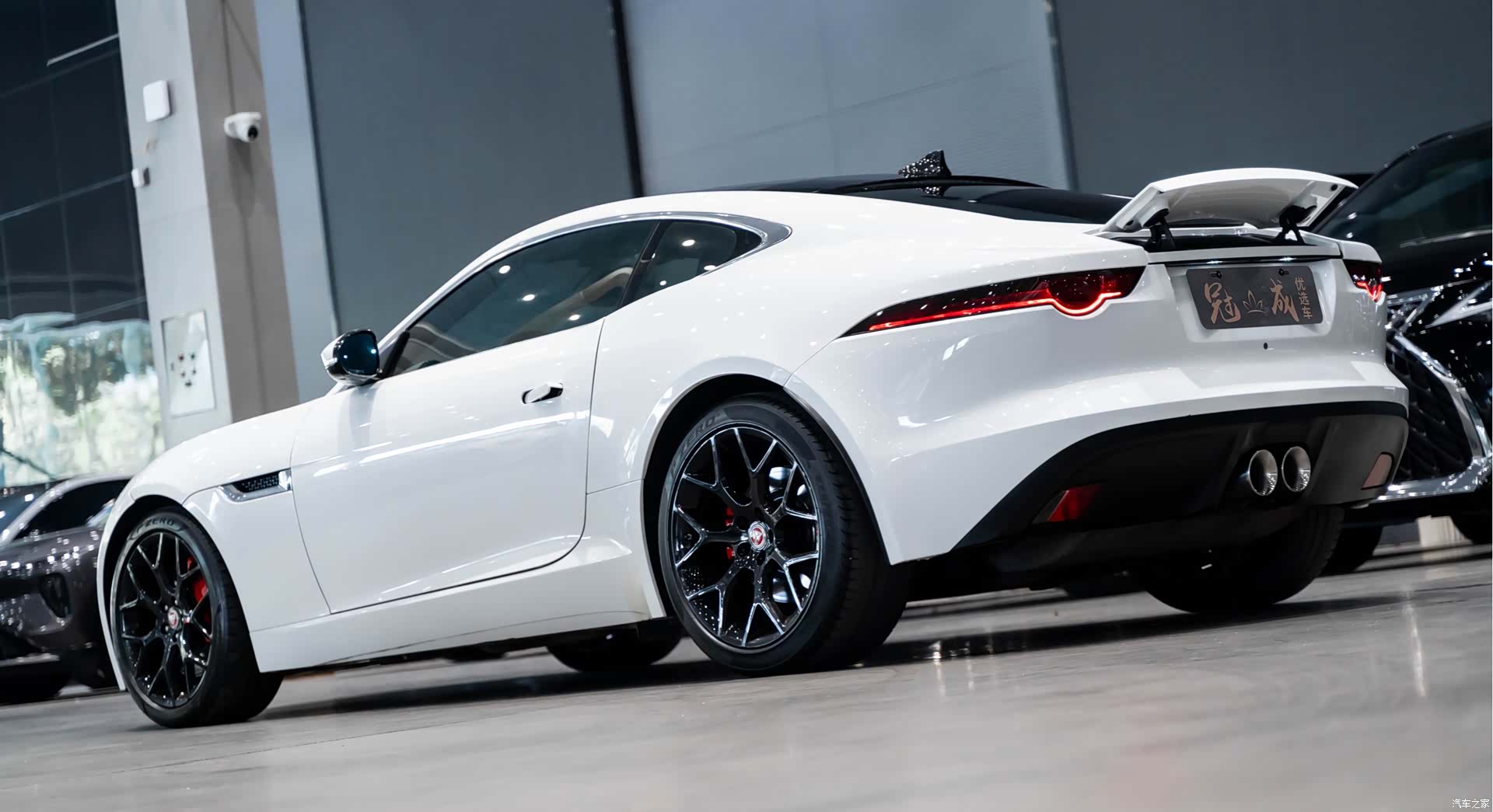Jaguar F-TYPE, 2017 все фото