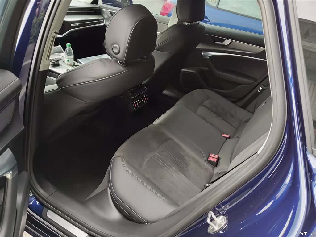 Audi A6, 2021 6