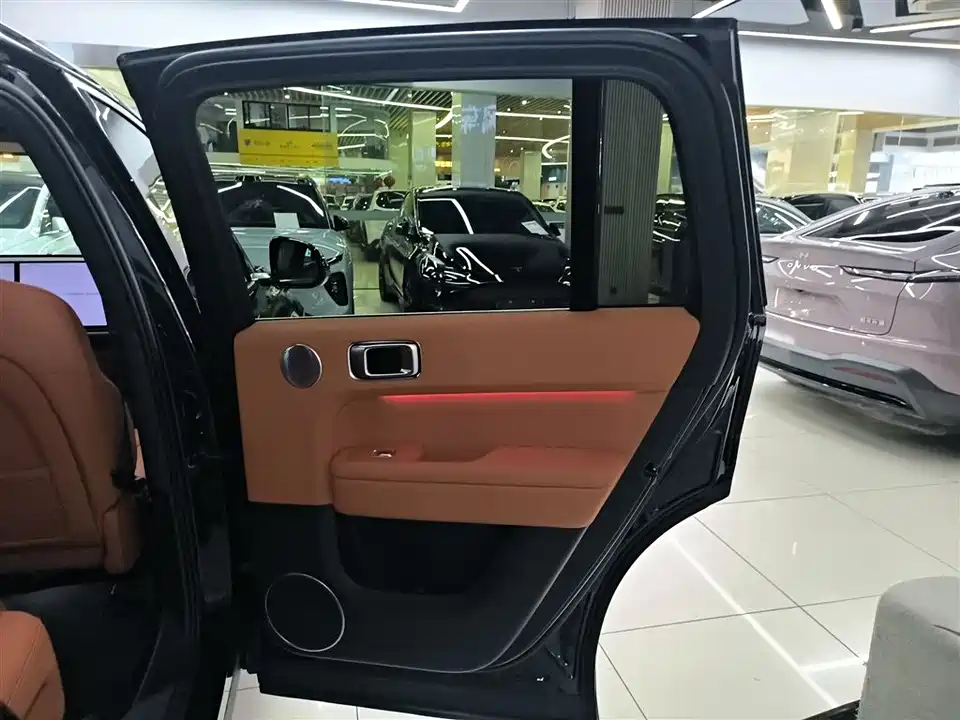 Li Auto Ideal L6