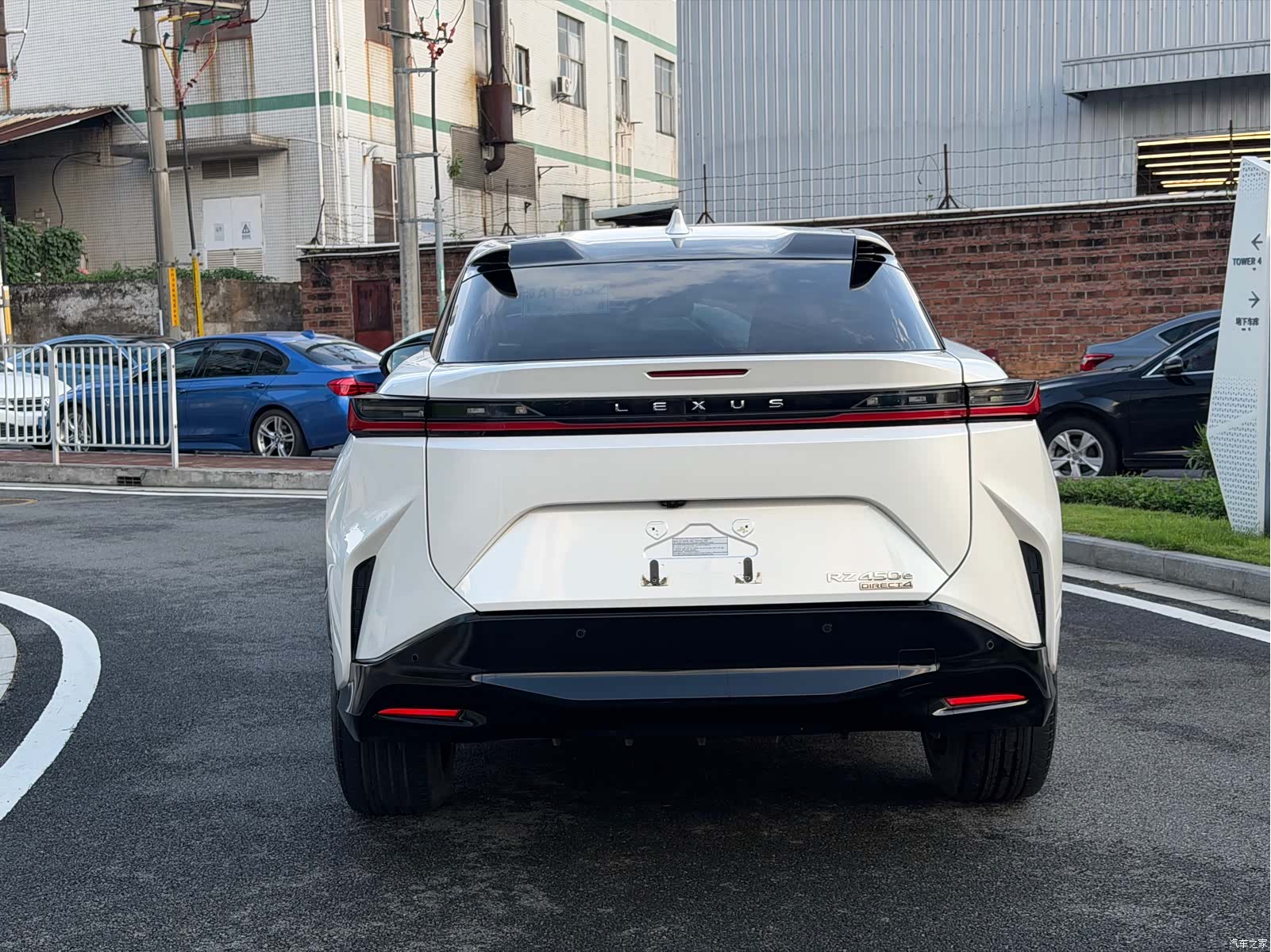 Lexus RZ, 2023 11
