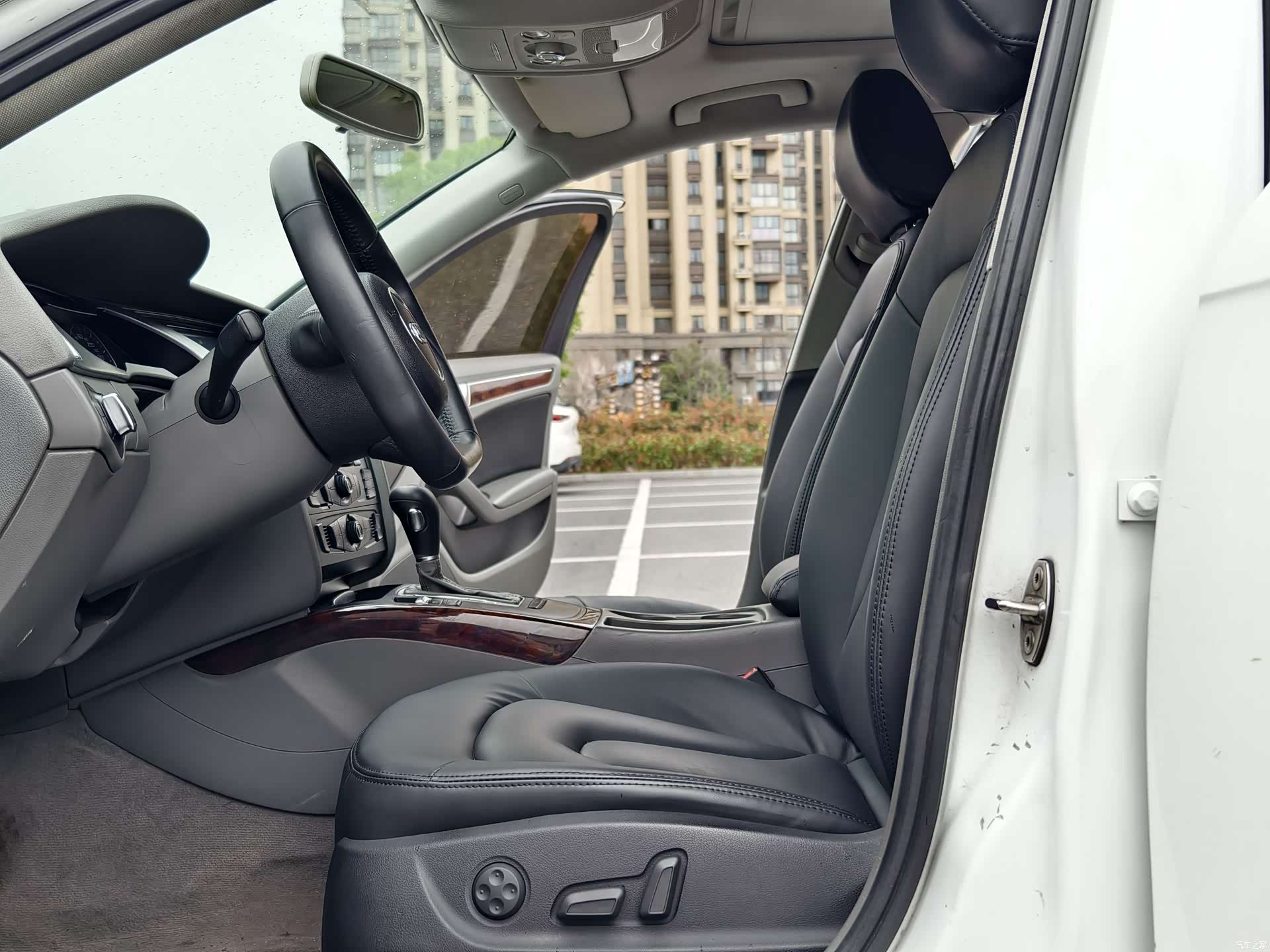 Audi A4L, 2011 9