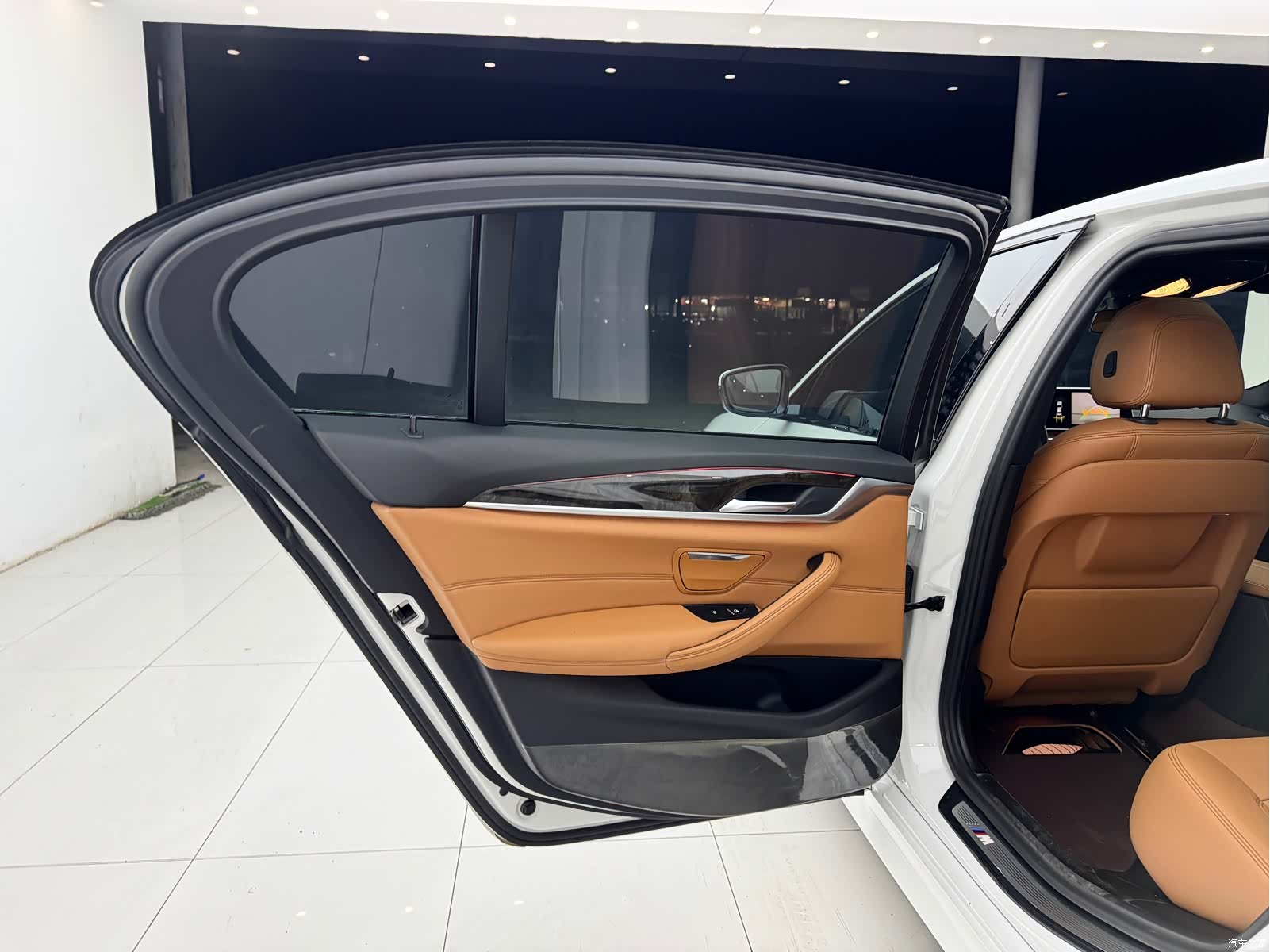 BMW 5 Series, 2018 10
