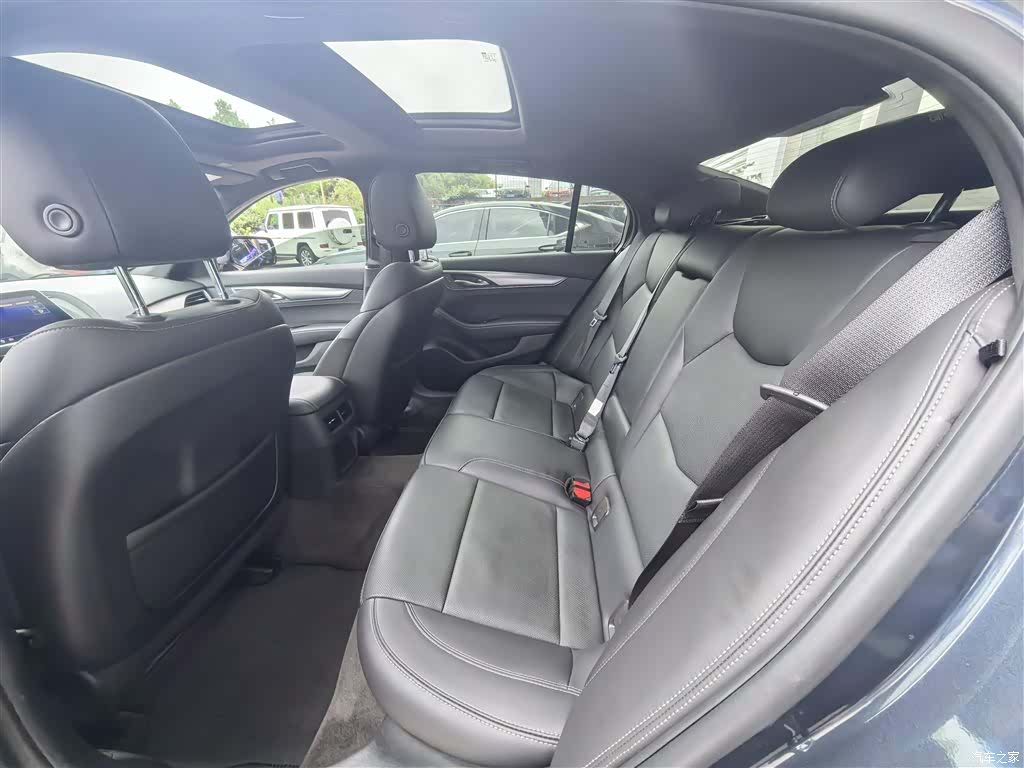 Cadillac CT5, 2022 6