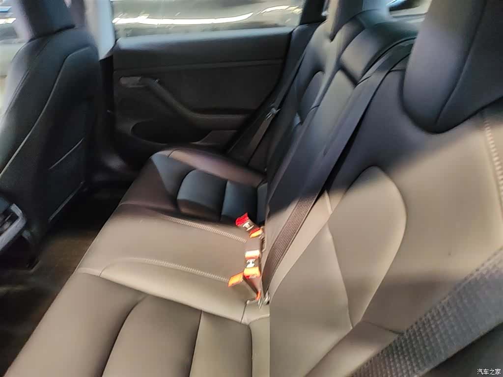 Tesla Model 3, 2022 17