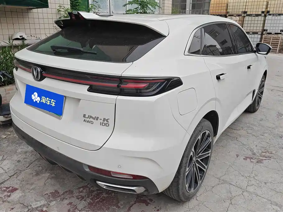 Changan UNI-K Smart iDD