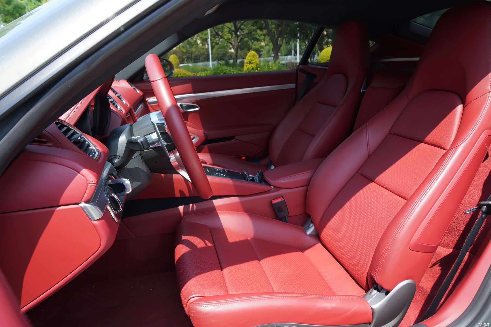 Porsche Cayman, 2024 4