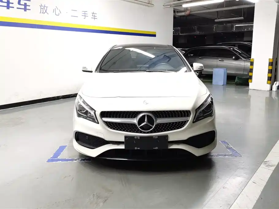 Mercedes-Benz CLA