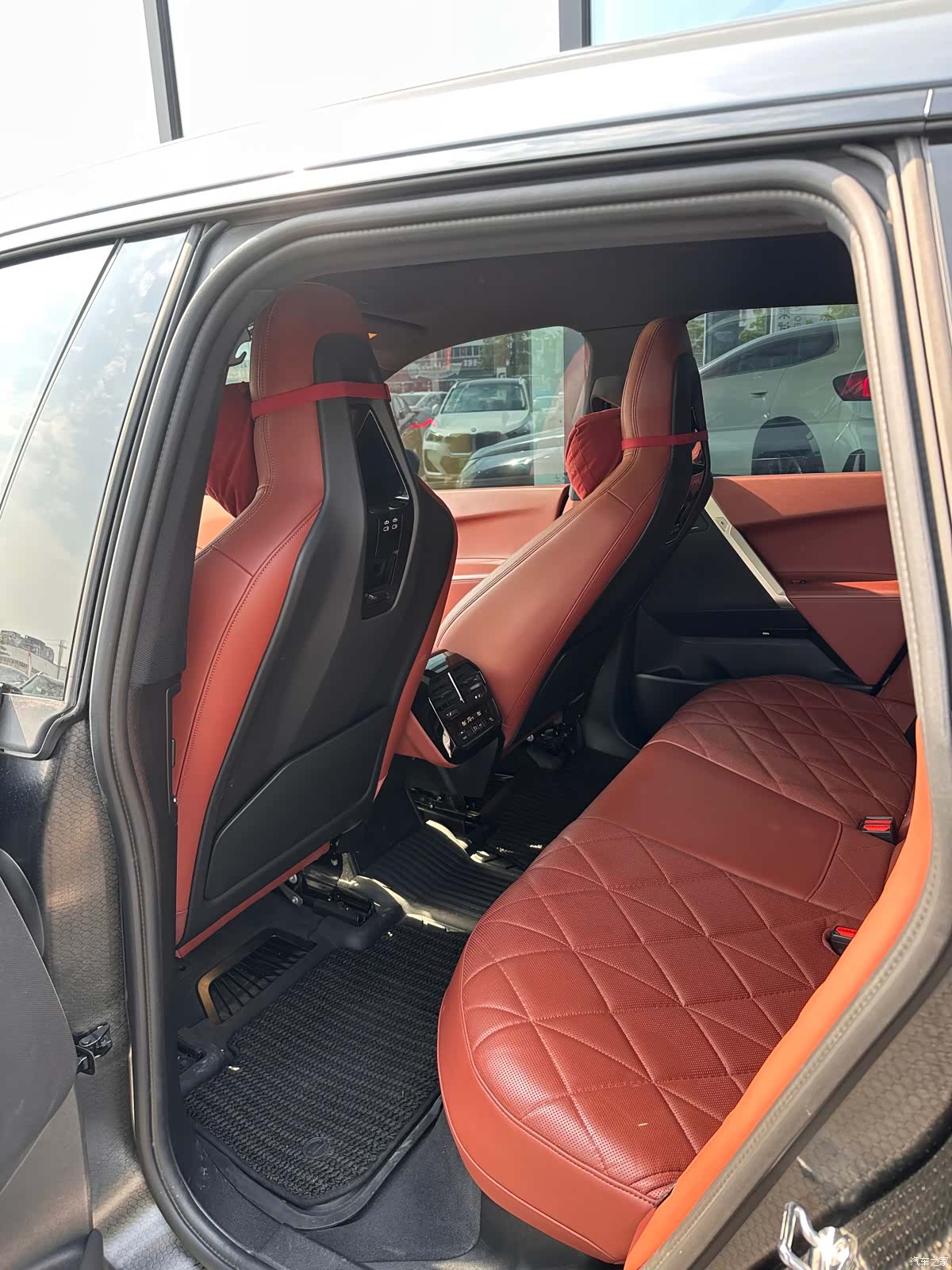 BMW iX, 2022 все фото