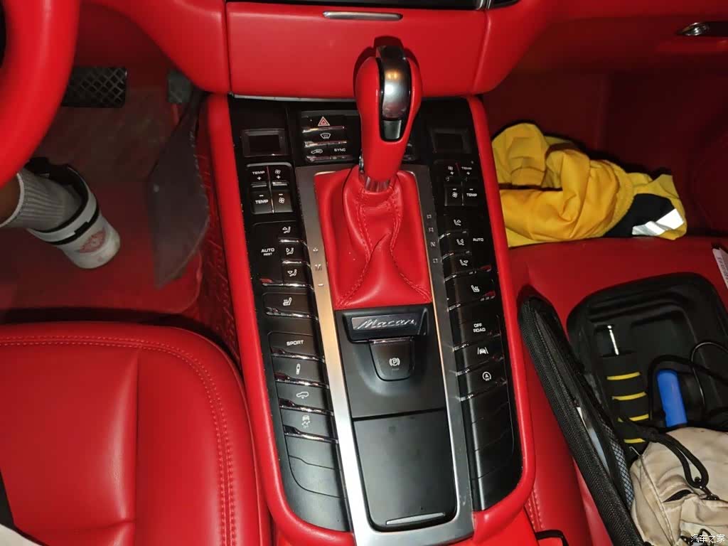 Porsche Macan, 2016 10