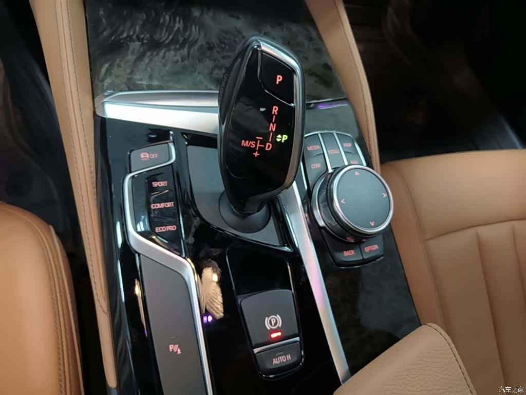 BMW 5 Series, 2018 14