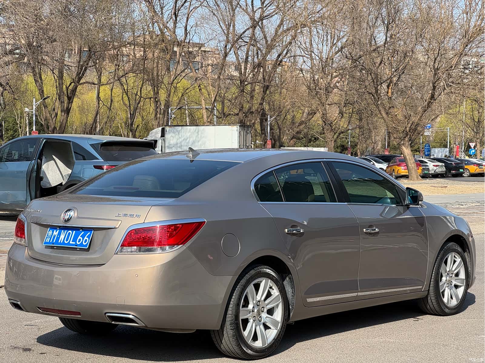 Buick LaCrosse, 2009 все фото
