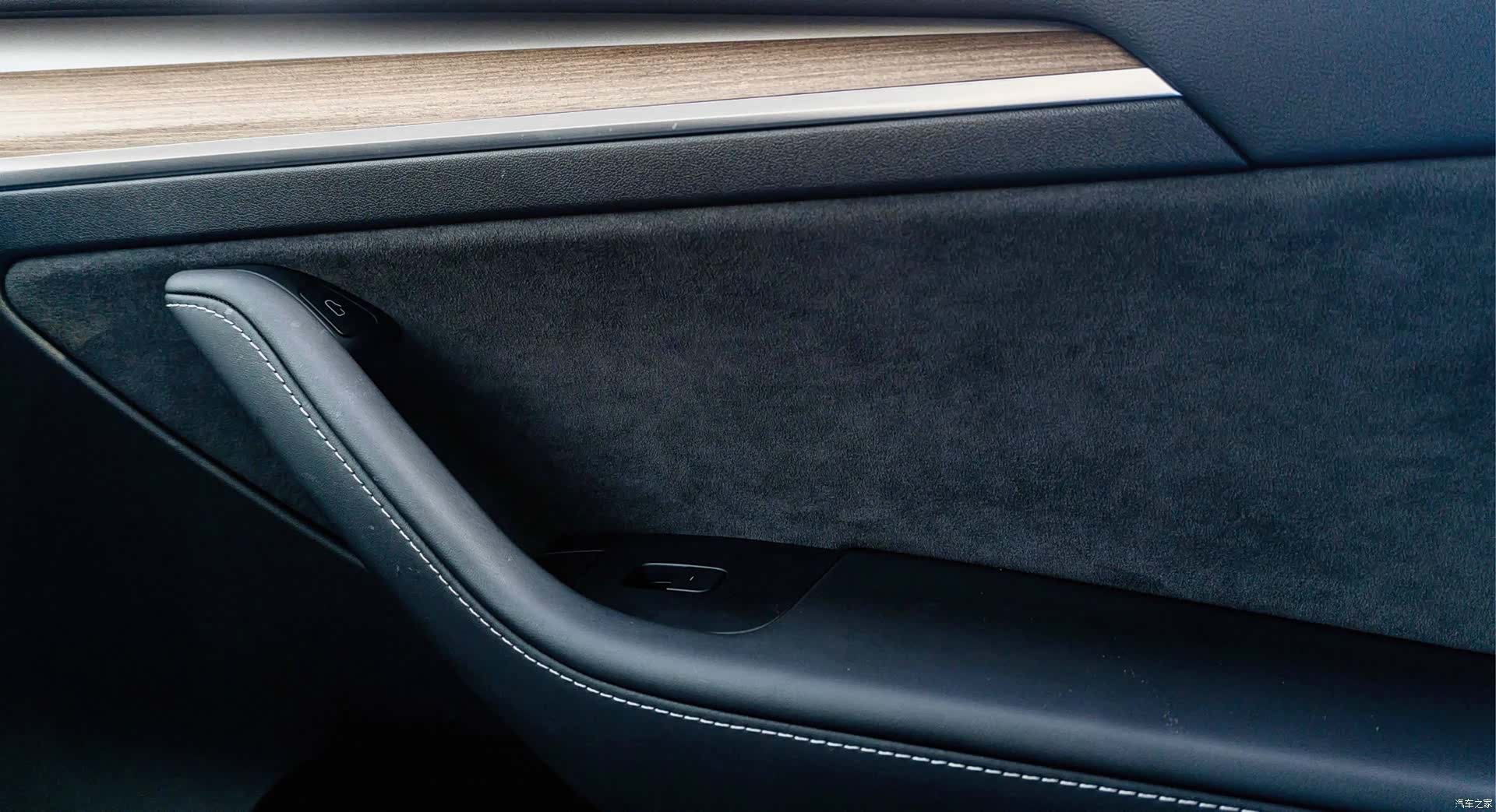 Tesla Model Y, 2021 все фото