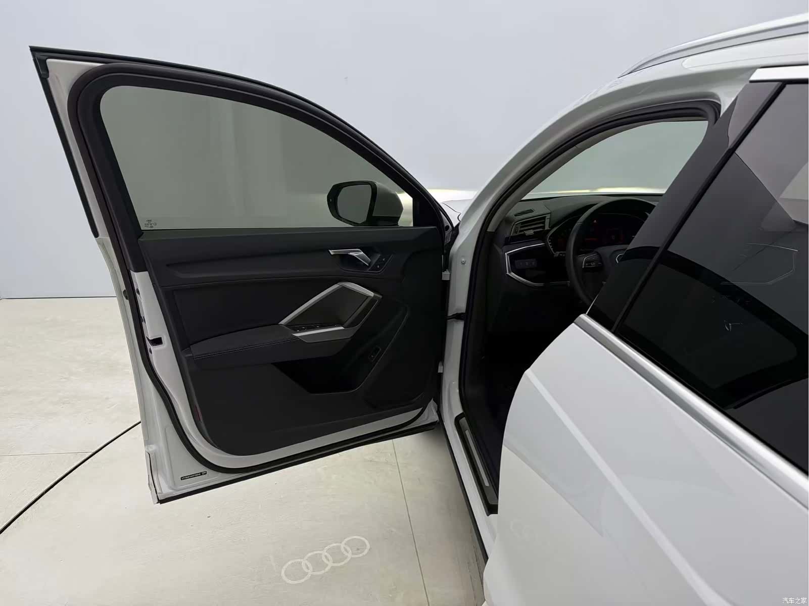 Audi Q3, 2022 20