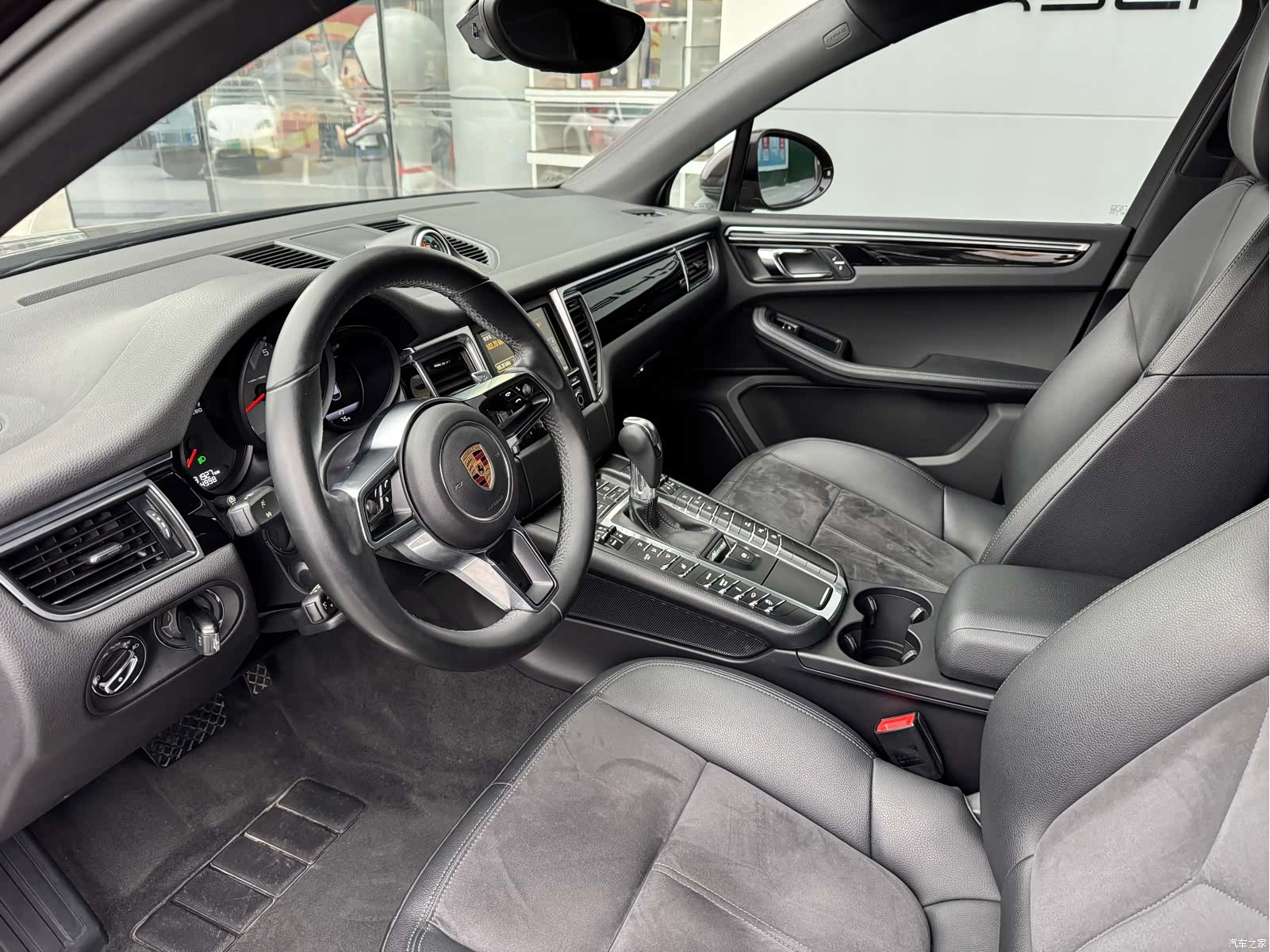 Porsche Macan, 2016 12