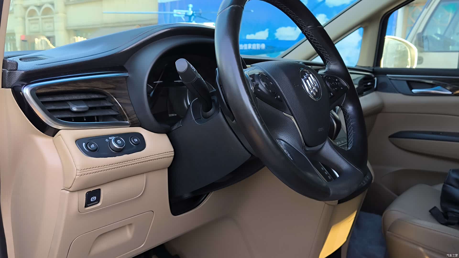 Buick GL8, 2017 37